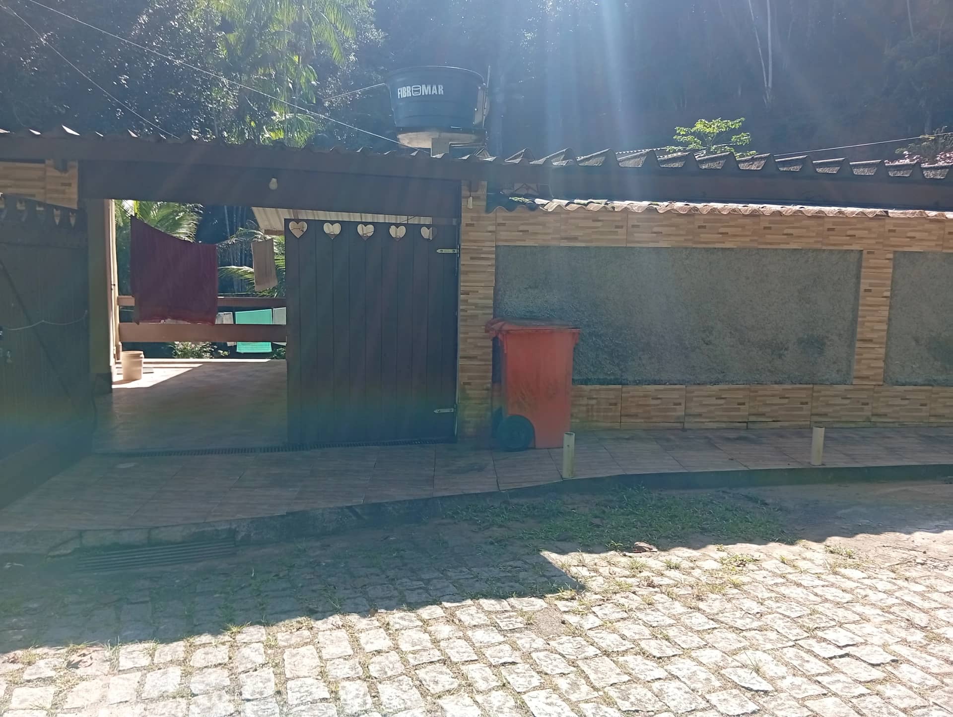 Casa com dois quartos em Parada Modelo, Guapimirim